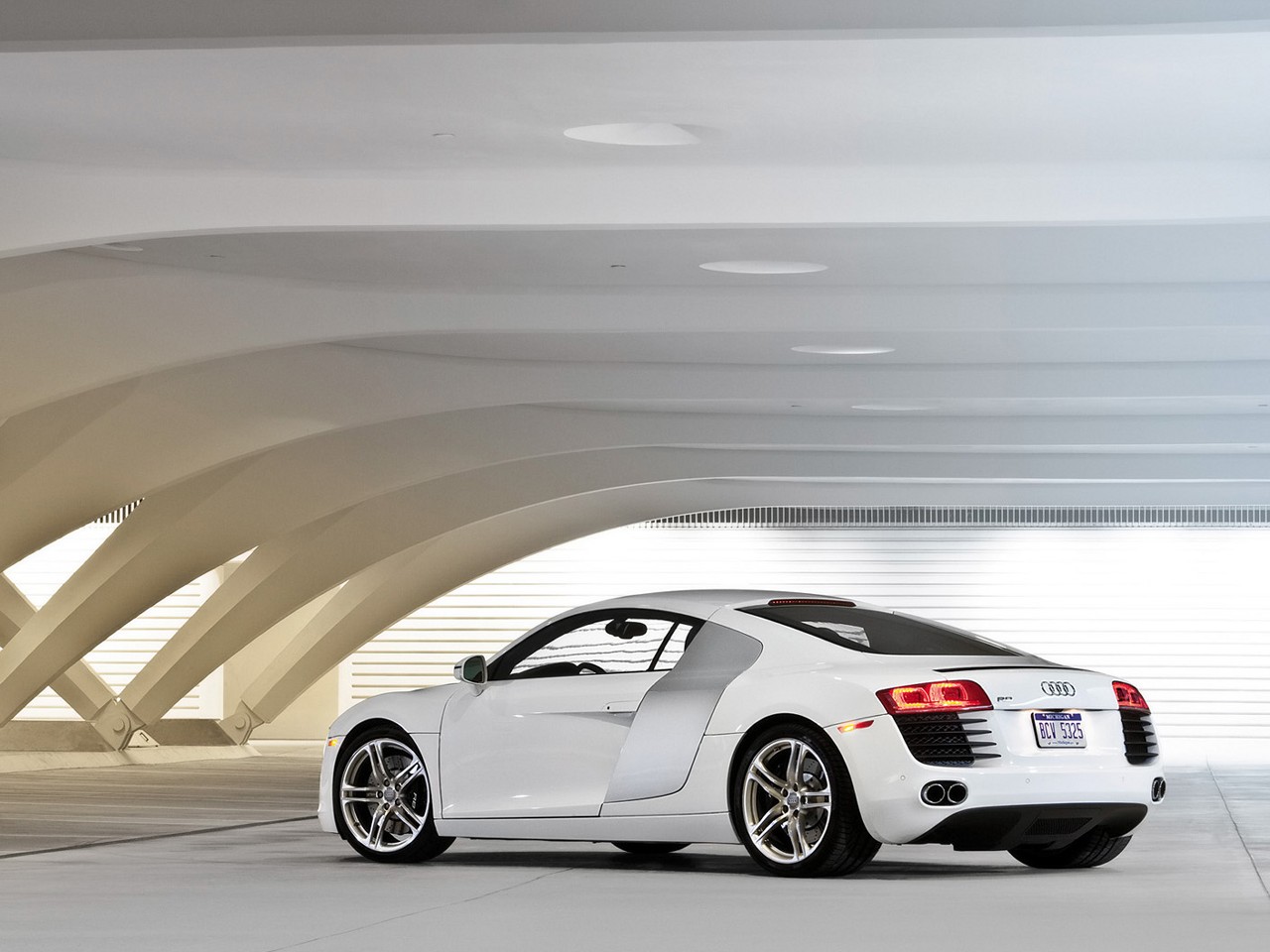 A New Standard In Luxury: The 2009 Audi R8